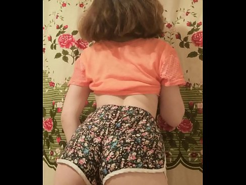 ❤️ Sexy mladá kočka svléká šortky před kamerou. Šukání u cs.xxxshake.ru ❤