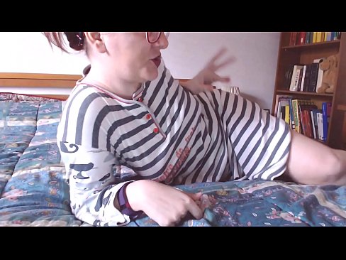❤️ Vezmi si to velké černé péro do pusy, malá otrokyně Šukání u cs.xxxshake.ru ❤